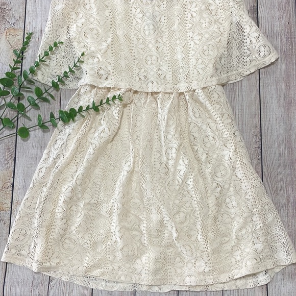 🌸 Clearance! 🌸 Rue 21 Cream Lace Spaghetti Strap Mini Dress Size Medium - Picture 2 of 9